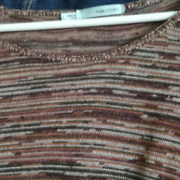 Top - Picture 3 of 3